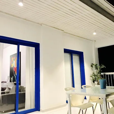 Aphentrika Apartment *