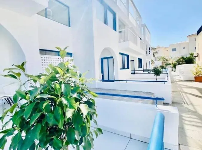 Aphentrika Apartamento